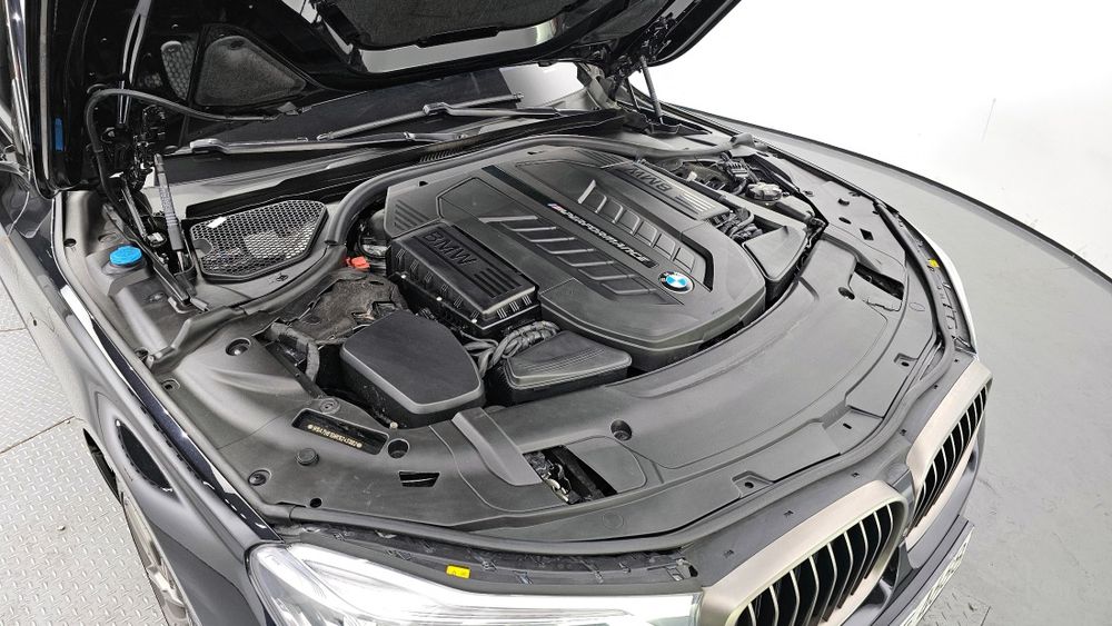 BMW 7 Series M760LI xDRIVE
