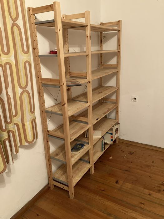 Дървен стелаж, отлично състояние