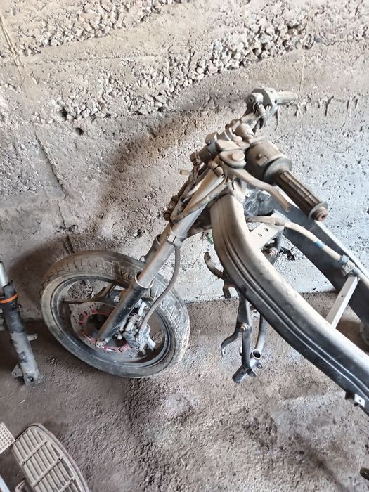 Kawasaki zzr 400, рама, вилка, руль, колеса