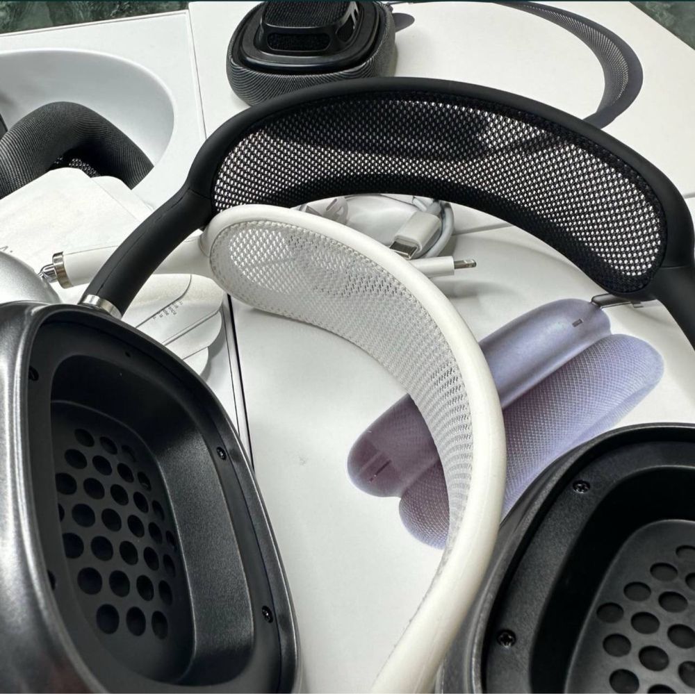 AirPods MAX Premium