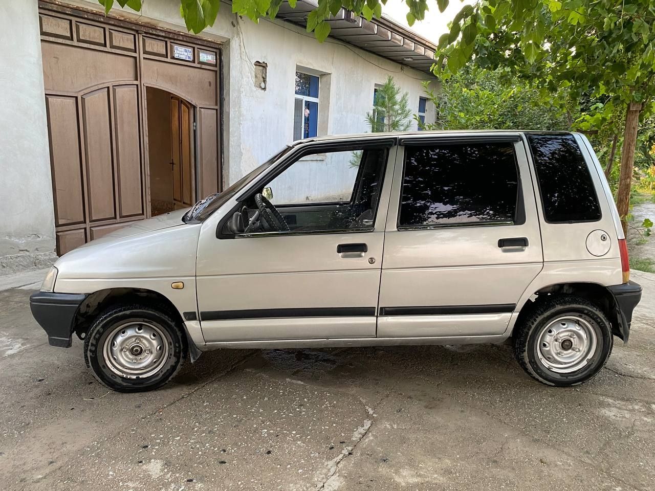 Tico 1998 narxi kelishiladi