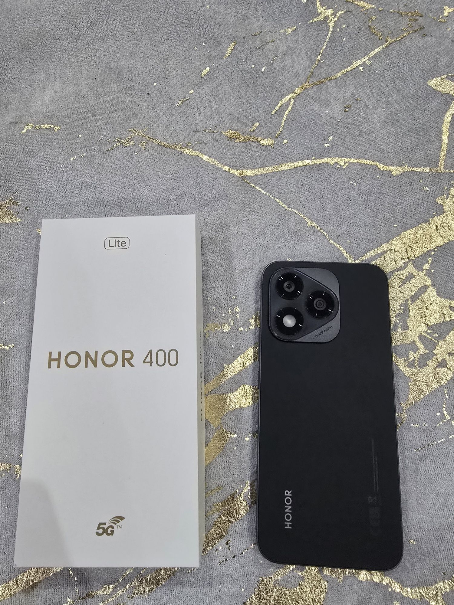 HONOR 400 lite чисто нов