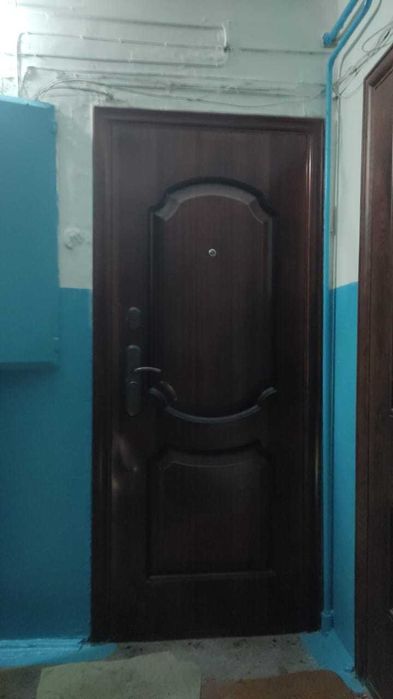 Продам дверь входную