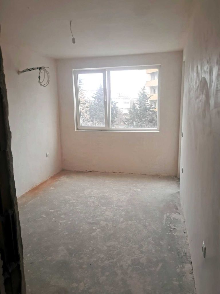 Продава се Тристаен апартамент в Стара Загора, Била - 93 кв.м за 914 €/кв.м - Снимка #5