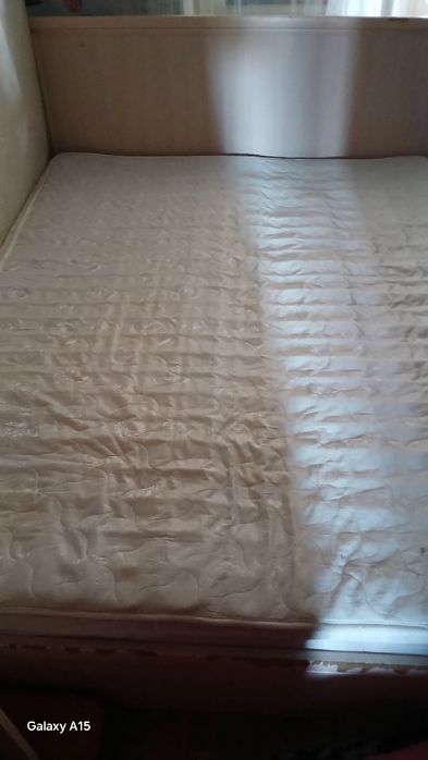 Продам двухспальную кровать Размер 160×200 с матрацем