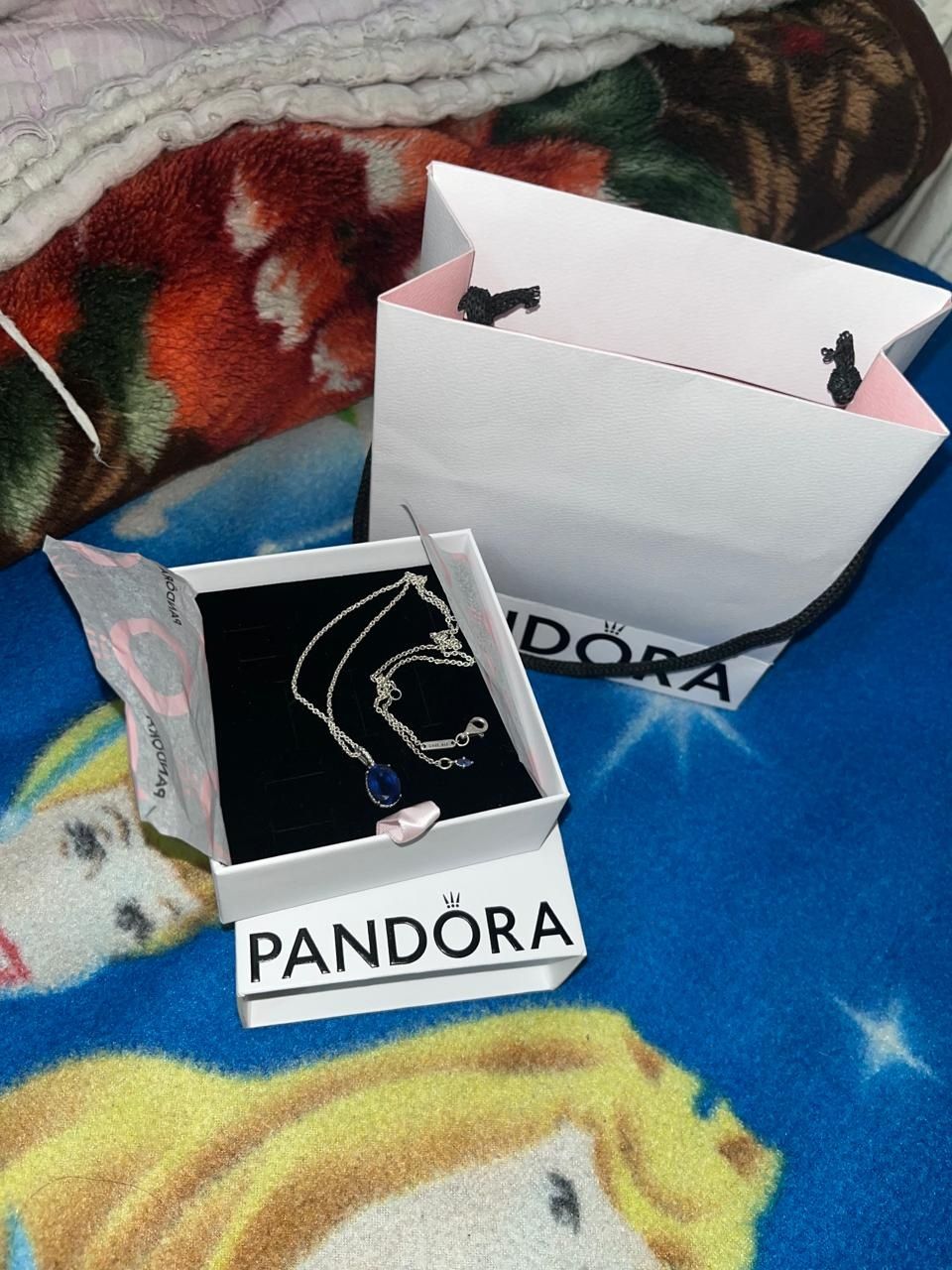 Продам кулон от Pandora