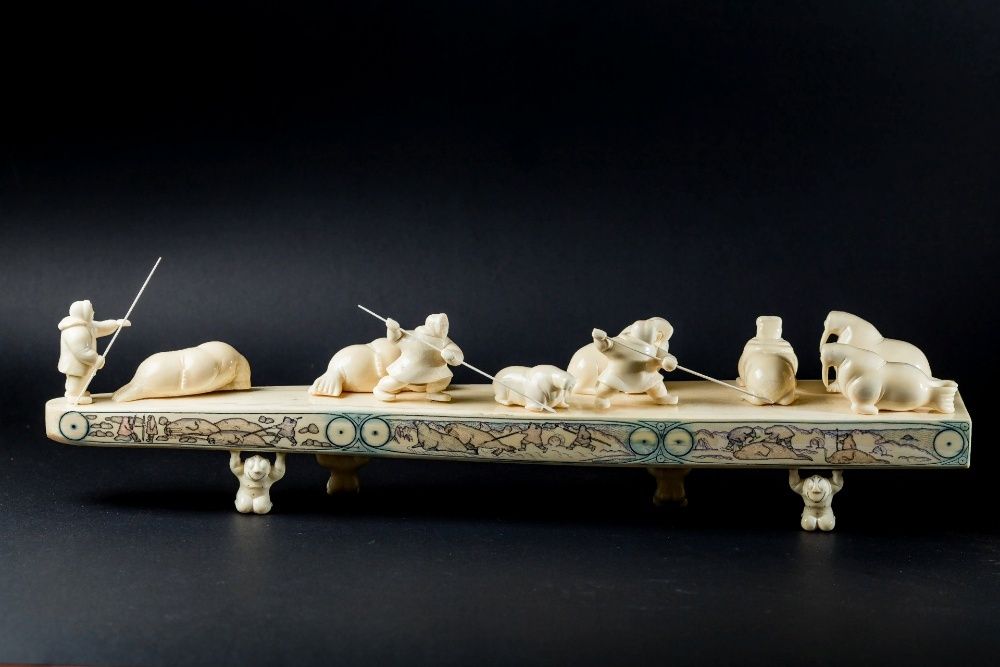 Композиция "Забой моржей" из моржовой кости (гигантского моржа )