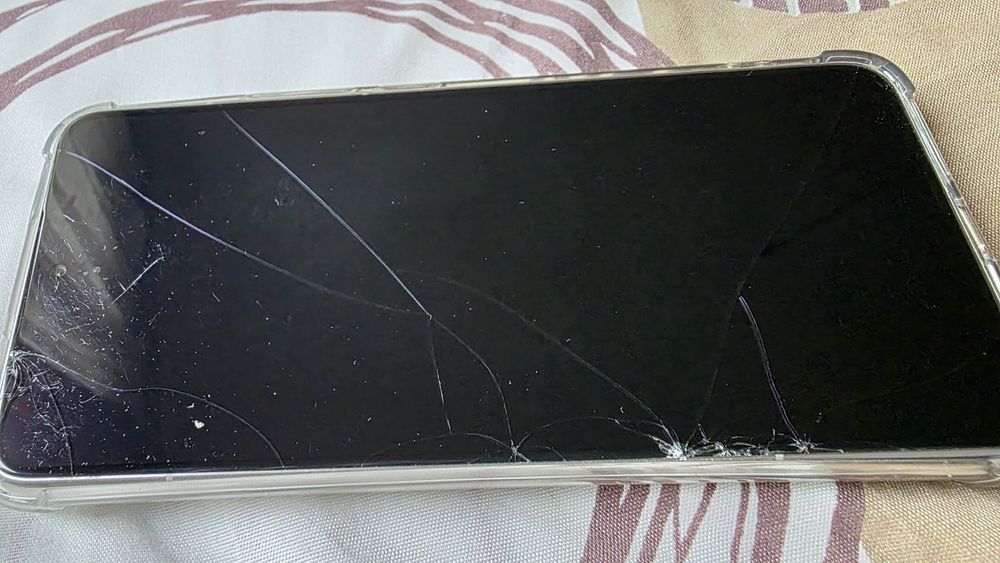 Xiaomi 14T Pro 512+16. Бих го разменим също