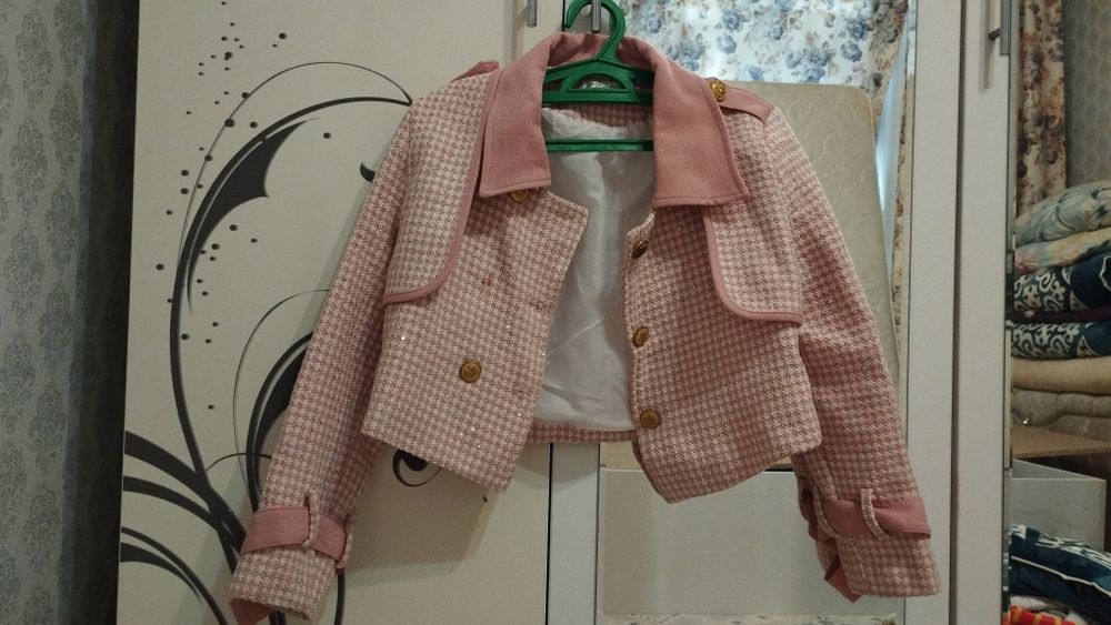 Пиджак сатылады Бир килген