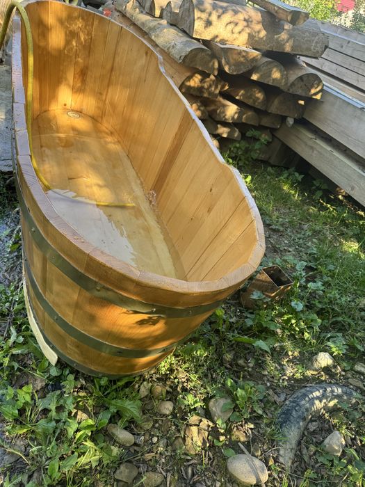 Vana cada lemn natural dimensiuni 200x70 H 70 cu spatar din lemn