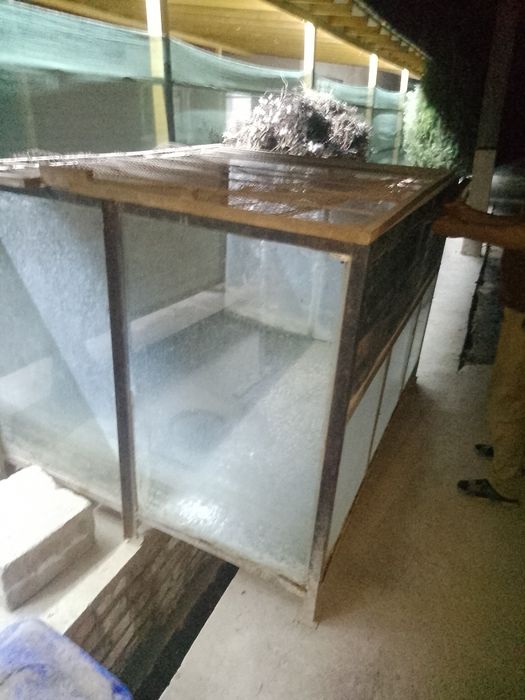 Akvarium sotiladi. 1.8×1.5