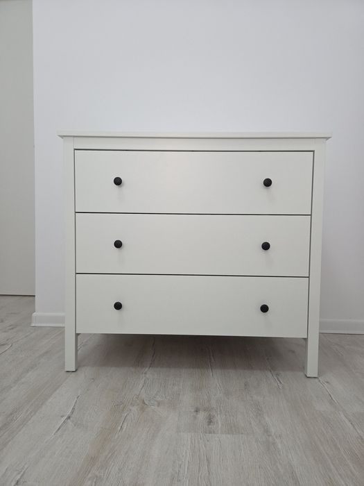 Comoda cu 3 sertare Ikea noua