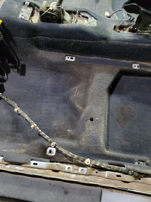 Ковролан, пол на Шкоду Фабия1