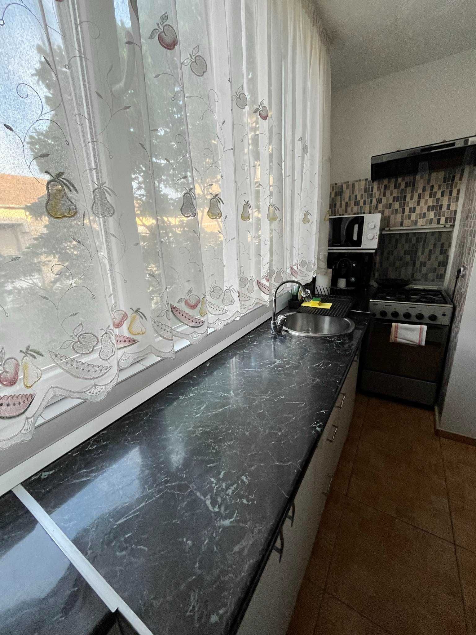 Vand apartament 2 camere mobilat/utilat