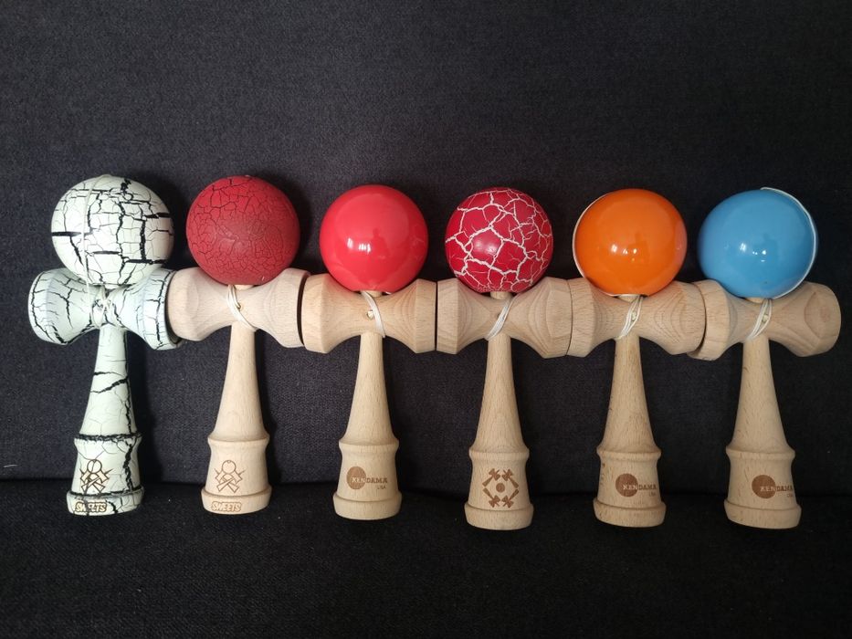 Vând kendama USA si Sweets