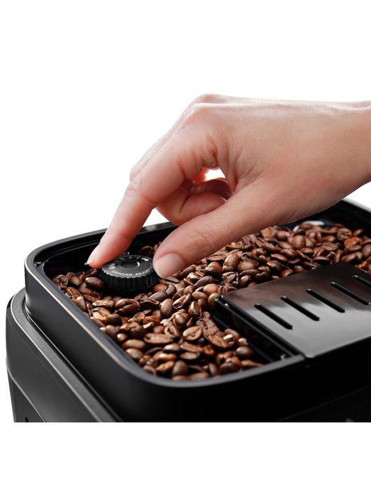 Espressor automat De'Longhi Magnifica Evo, 5 tipuri de bauturi,  2025