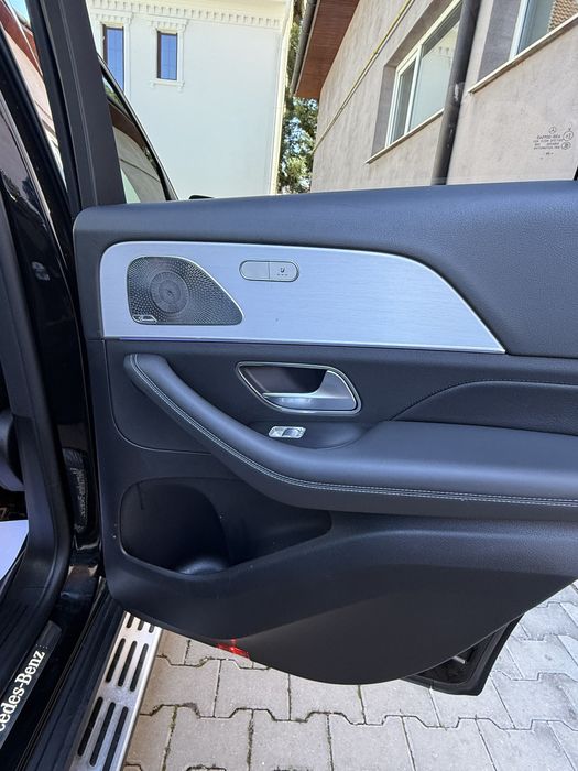 Mercedes Benz GLE 350d 4 Matic  AMG  Perne de aer Masaj Panoramic