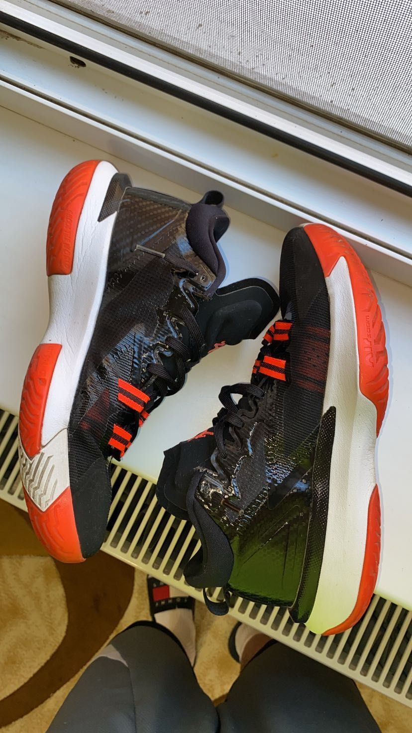 Jordan Zion 1 Black/ Bright Crimson-White