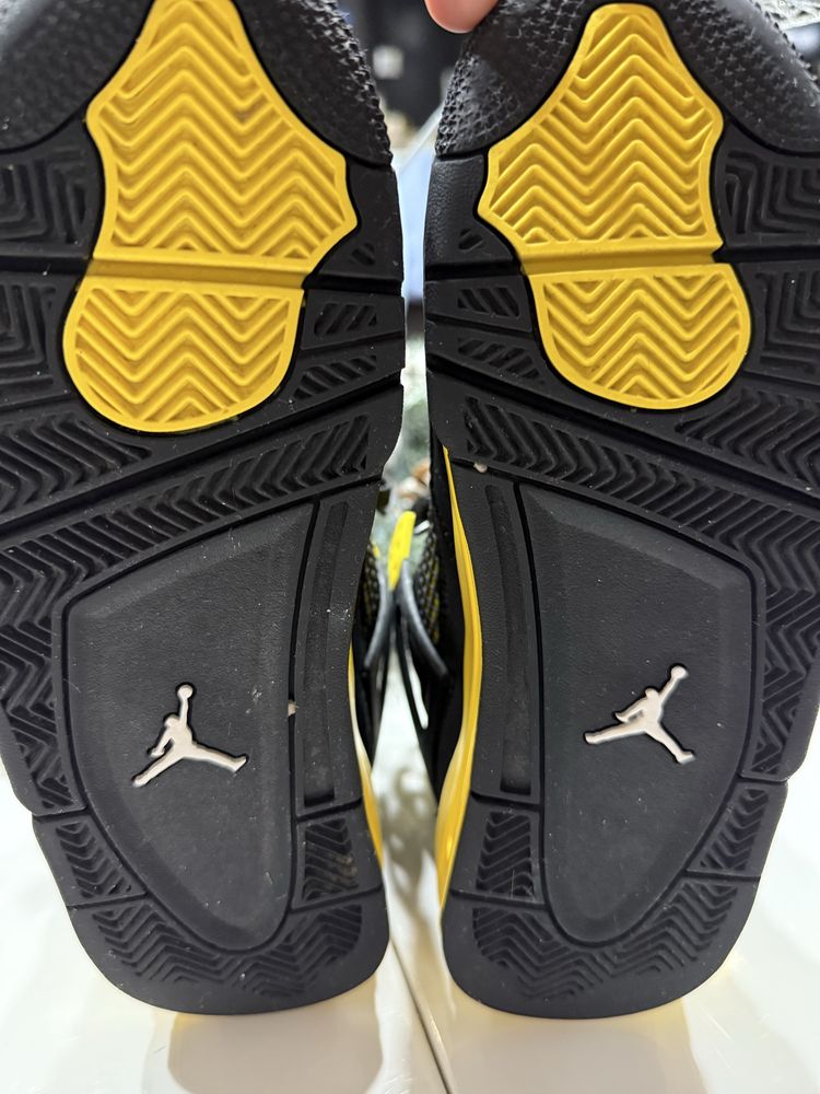Кецове Jordan 4