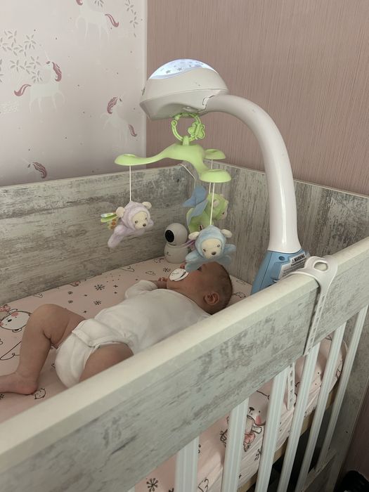 Музикална въртележка за кошара Fisher price