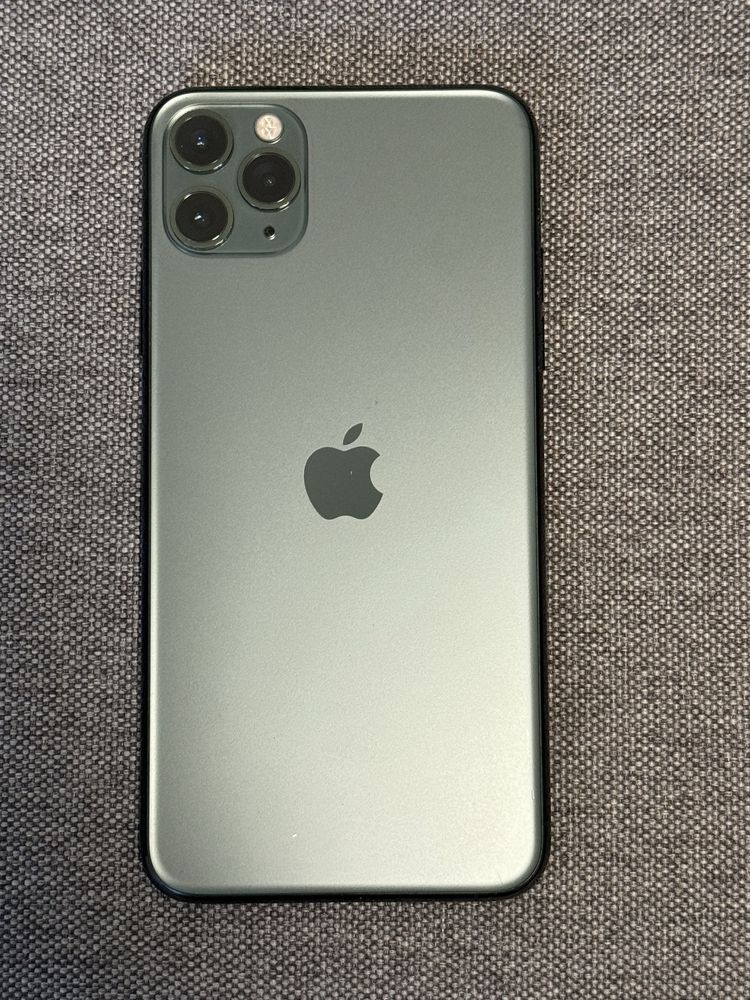 iPhone 11 PRO MAX Midnight Green 64GB + 2 нови кейса