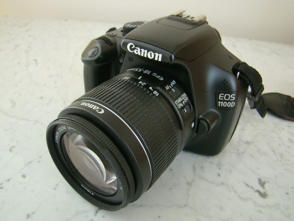 Fotoapparat  CANON 1100D