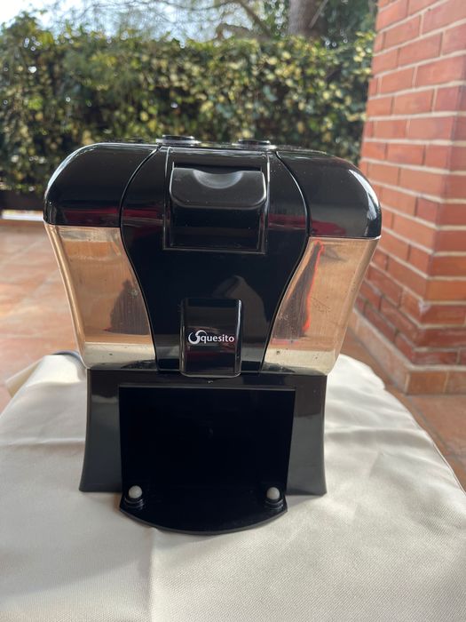 Капсулна  кафе машина Sguesito Италия