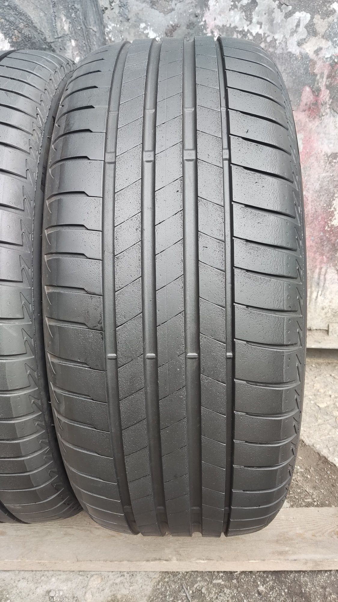 2бр летни гуми 225/45/18 Bridgestone Turanza T005, 91W, dot19
dot2719