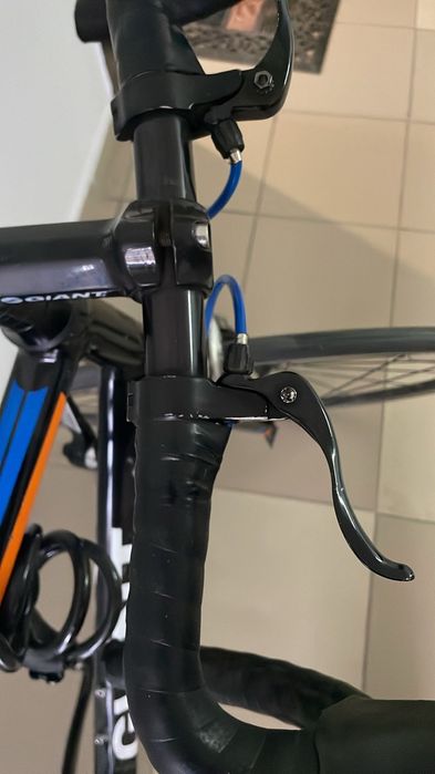 Продаю шоссейный велосипед Giant