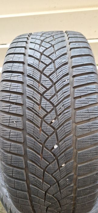 225 40 r18 iarna 550 lei/set