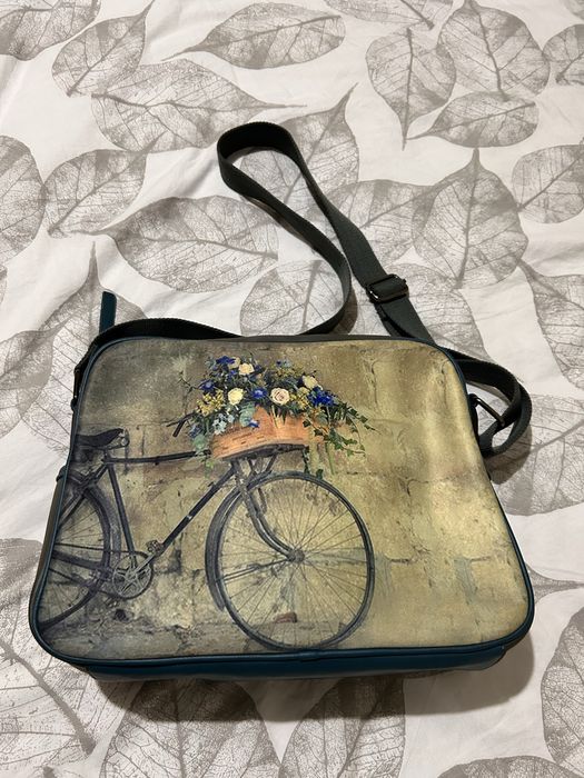 Poseta de dama cu motiv floral