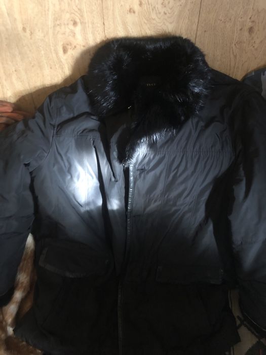 Продам зимнию куртку натуральный мех