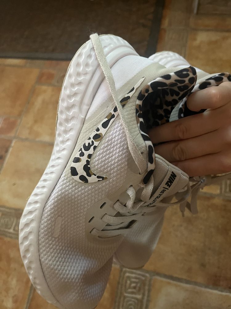Дамски маратонки Nike 2 чифта