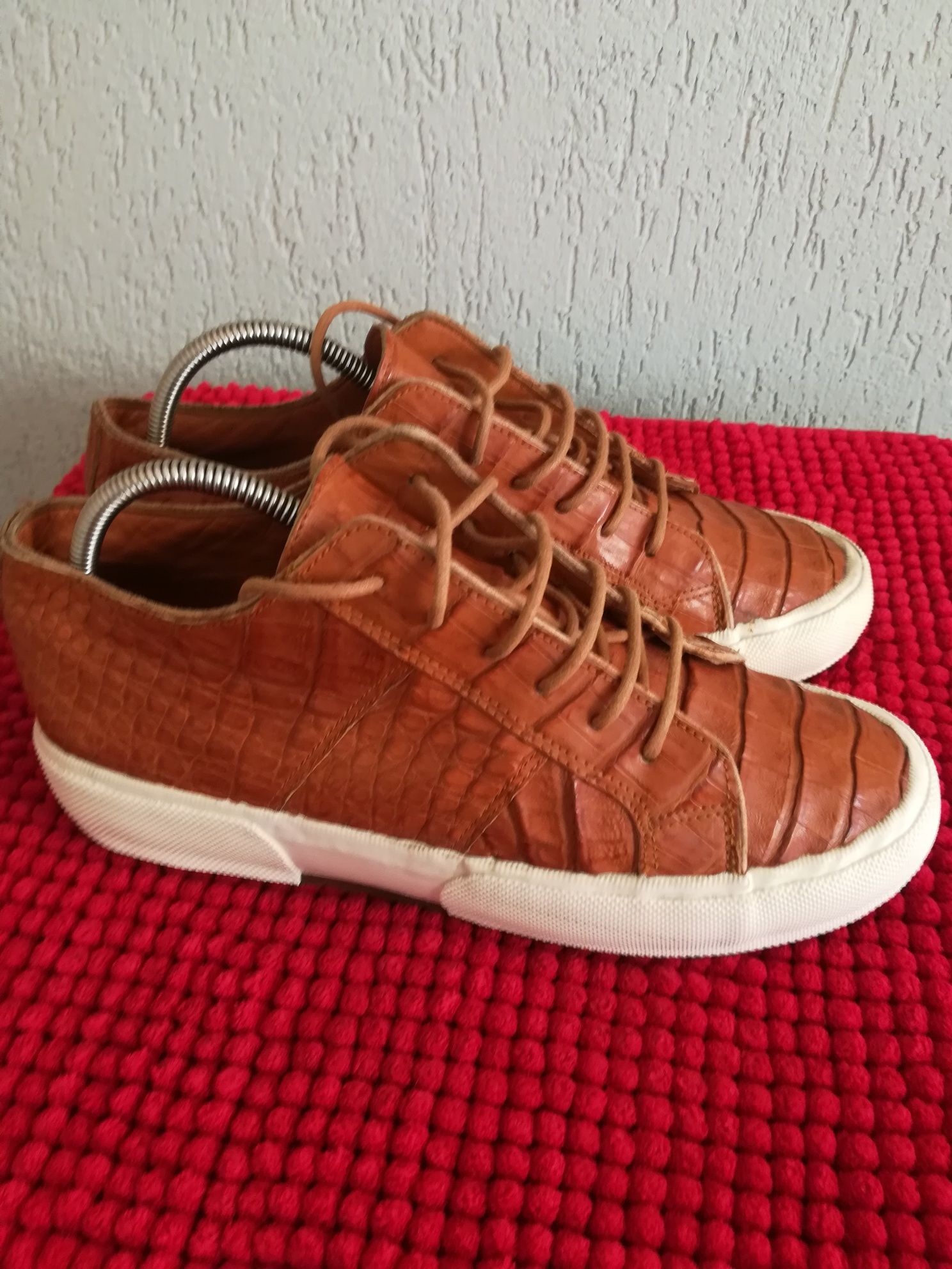 Tenesi Superga piele nr 38 dama