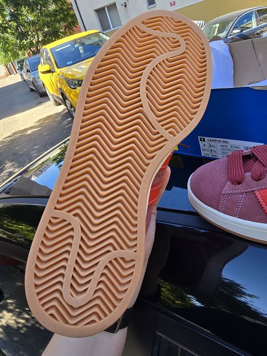 Adidas campus 00's 42 2/3 noi la cutie