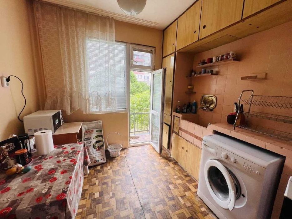 Продава се Тристаен апартамент в Пловдив, Христо Смирненски - 86 кв.м за 1157 €/кв.м - Снимка #3
