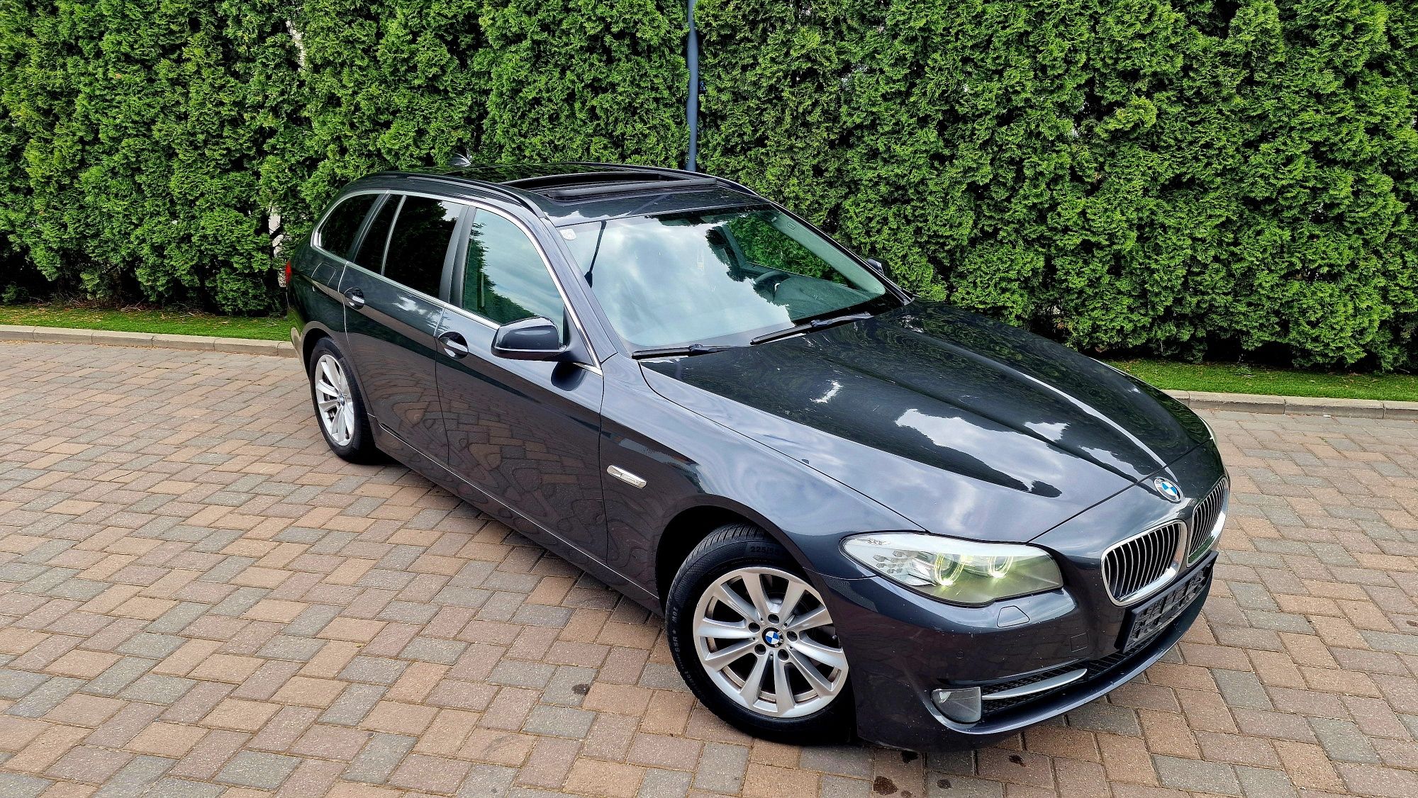 BMW 520d 184 CP Automat, Cutie Sport/ Padele/ Panoramic/ Piele/ Cameră