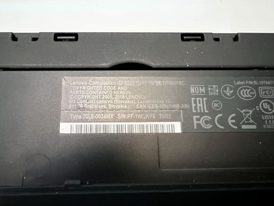 Lenovo ThinkPad T480 8GB RAM 240GB SSD functional fara display