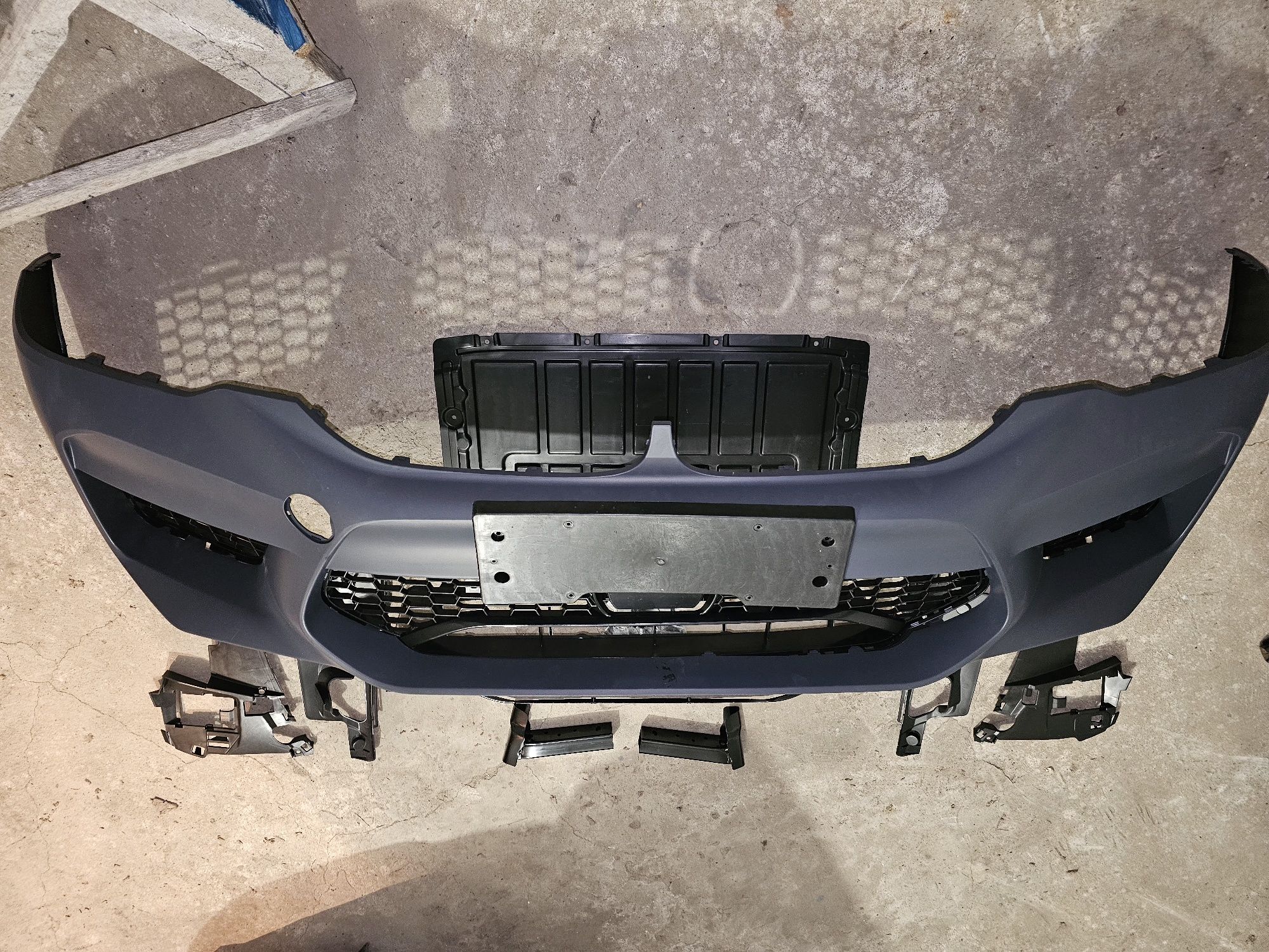 G30 M5 предна броня BMW