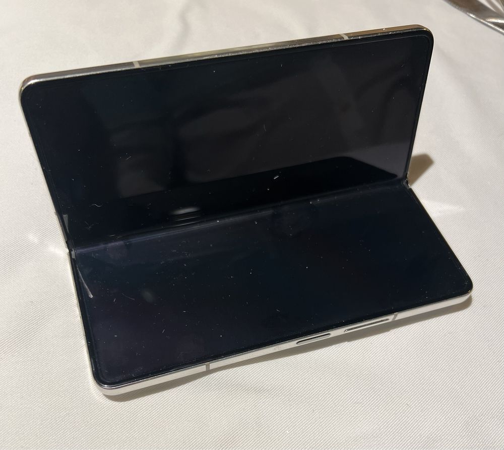 Samsung Galaxy Z Fold 5, в Гаранция