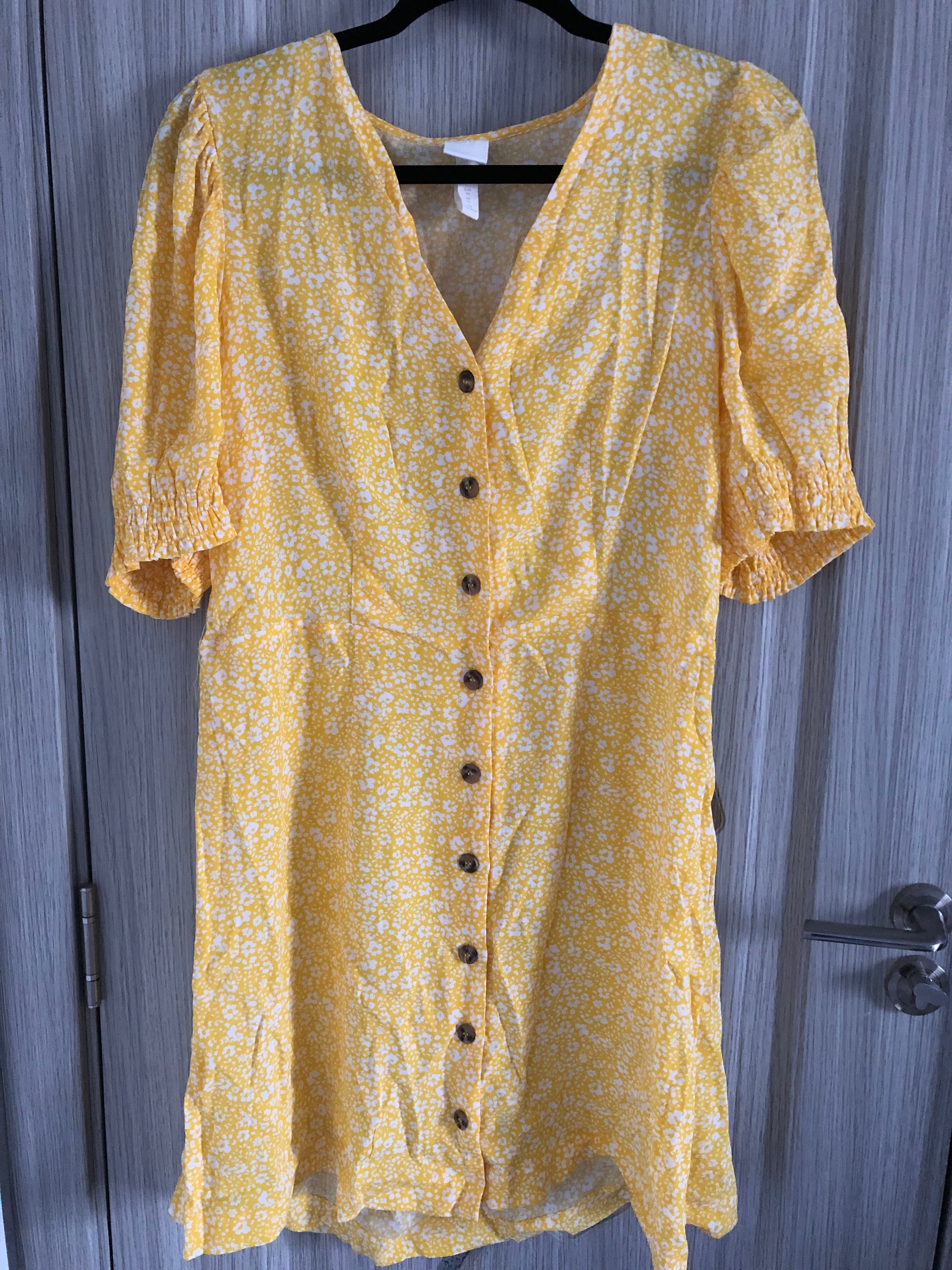 Vand rochite h&m marimi , S,M ,L , 44