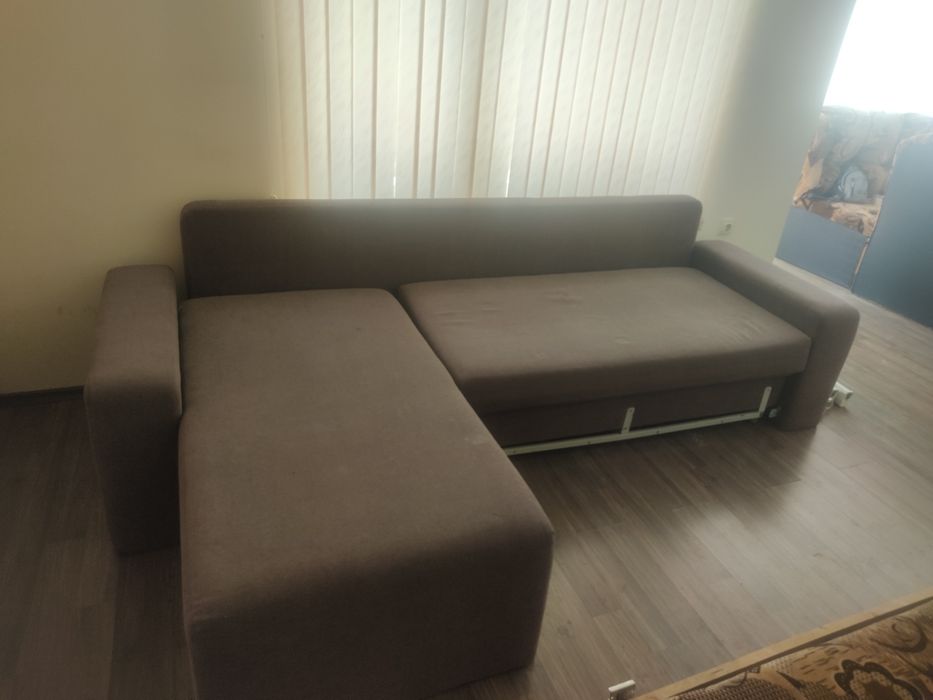Продавам Ъглов Диван
