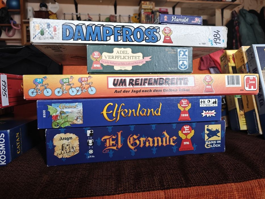 Jocuri de societate,catan,sagaland,micromacro..