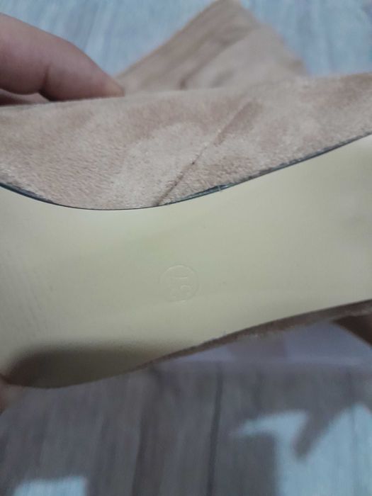 Super oferta Cizme crem