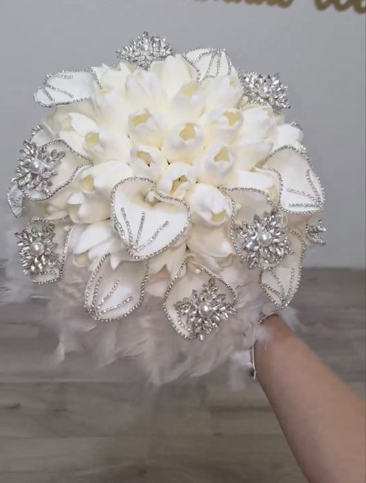Vand buchet tip bijuterie