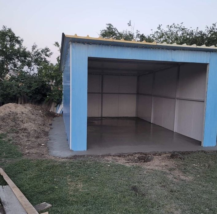 Vand ori ce are nevoie clientului