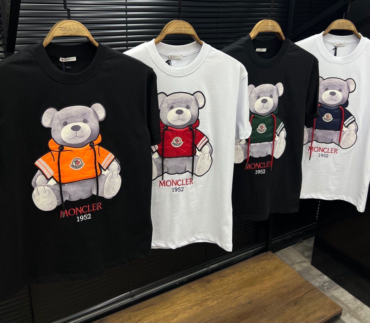 NEW 
 Размери: S, M, L, XL, XXL
Доставка до 24 часа