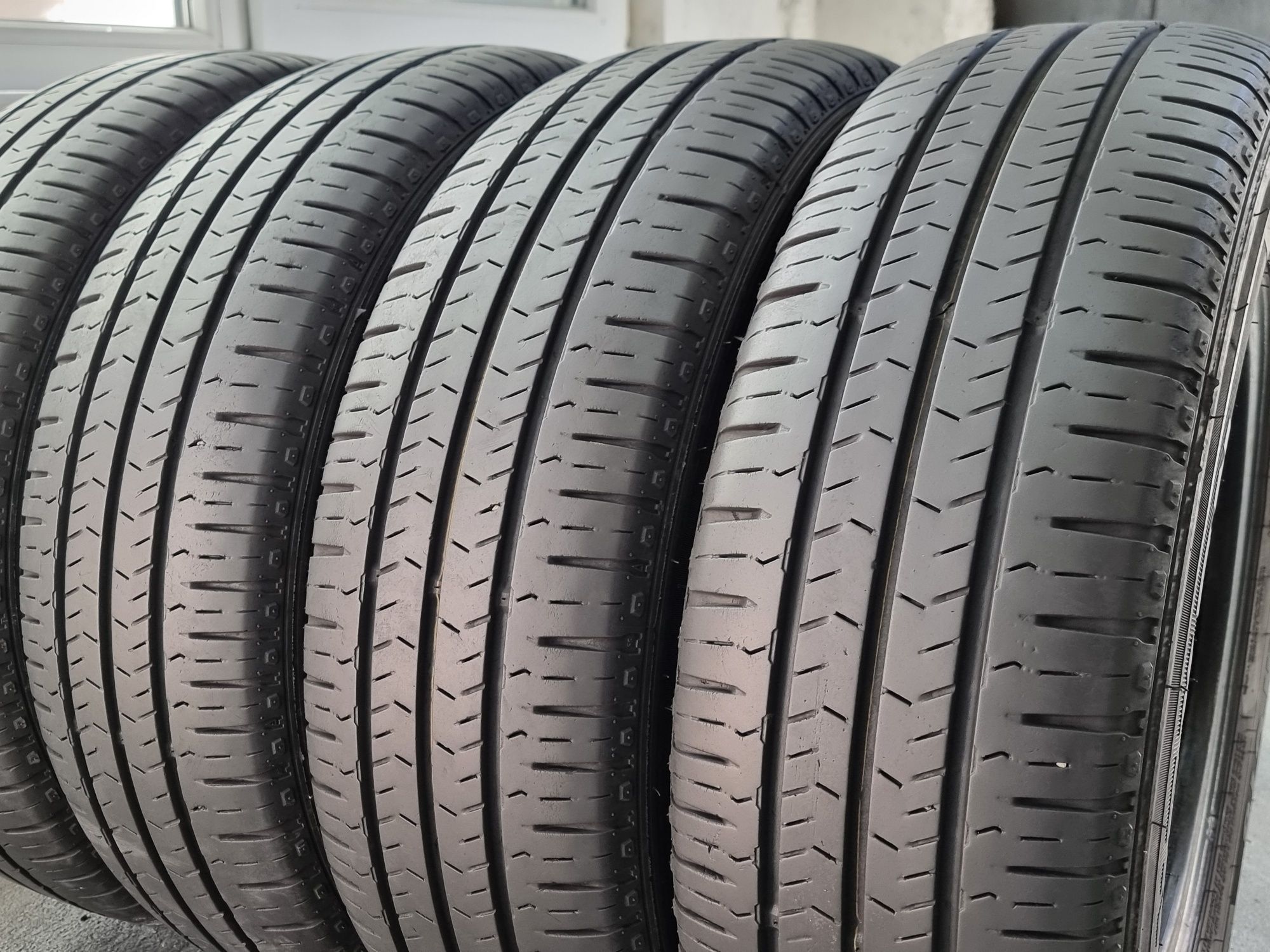 205/70/15C Nexen 4Броя 320лв 7мм