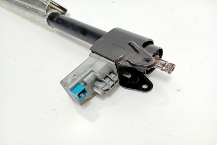 Ax volan cu blocator A2044600316 Mercedes-Benz C-Class W204/S204