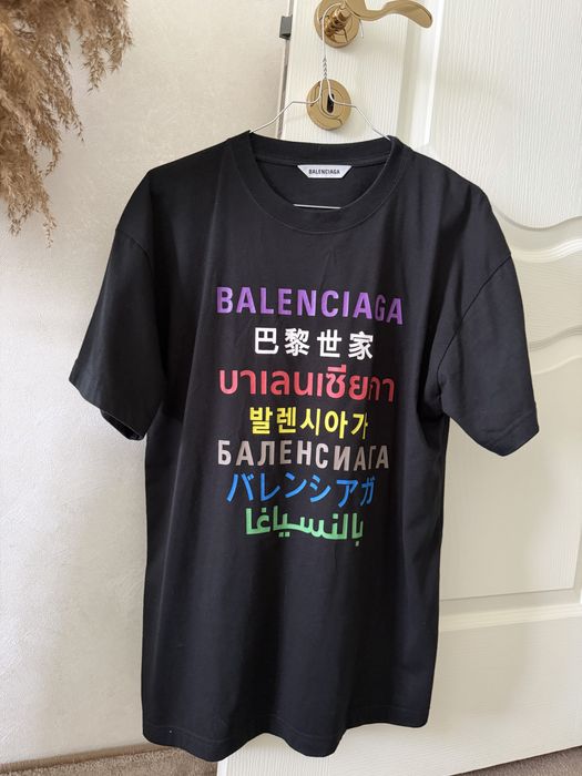 Оригинална тениска ‘Баленсиага’